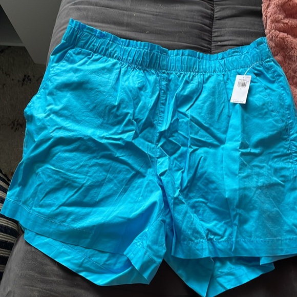 Old Navy - Poplin pull on shorts - Picture 2 of 4